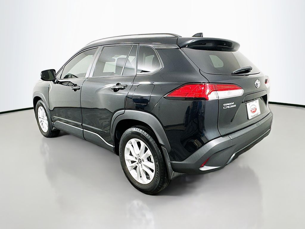 2023 Toyota Corolla Cross LE 7