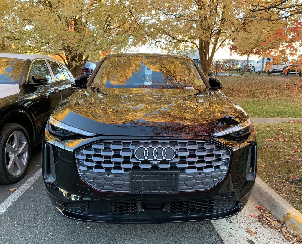 Thumbnail: 2025 Audi Q5 - 2