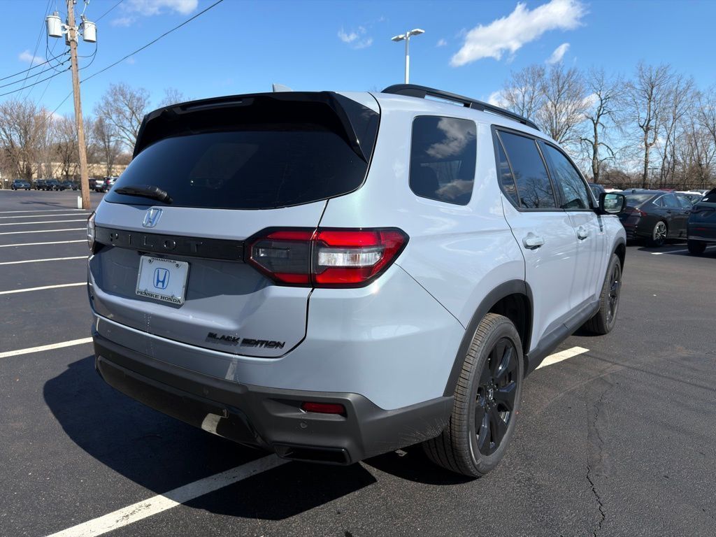 Thumbnail: 2026 Honda Pilot - 5