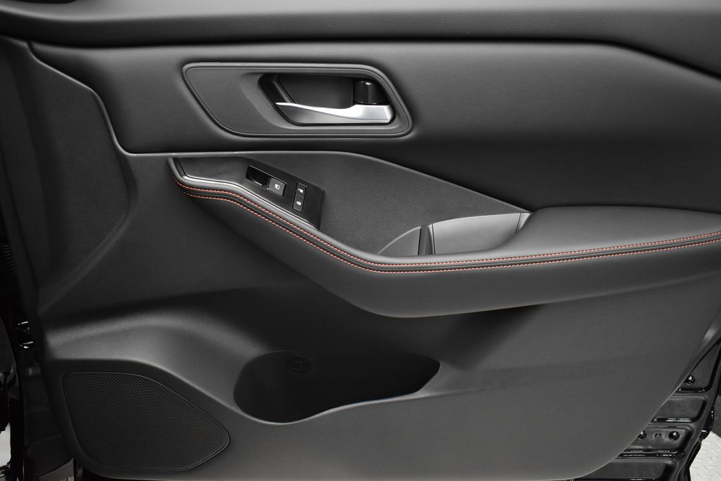 Thumbnail: 2026 Nissan Rogue - 22