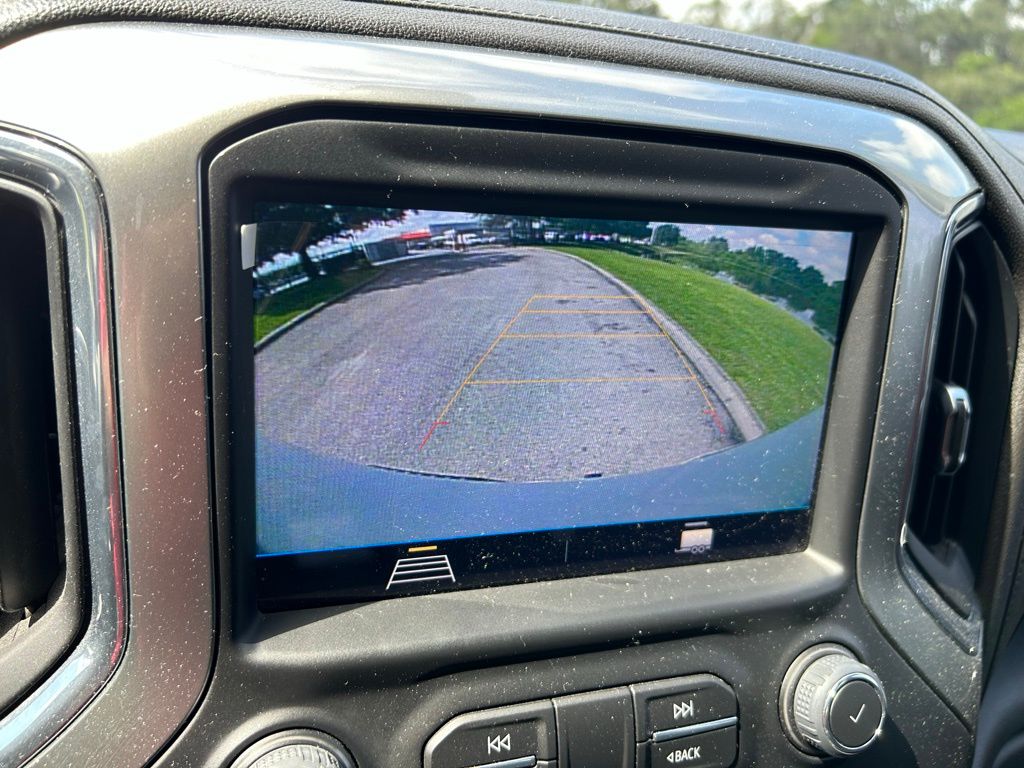 Thumbnail: 2022 Chevrolet Silverado 1500 - 25