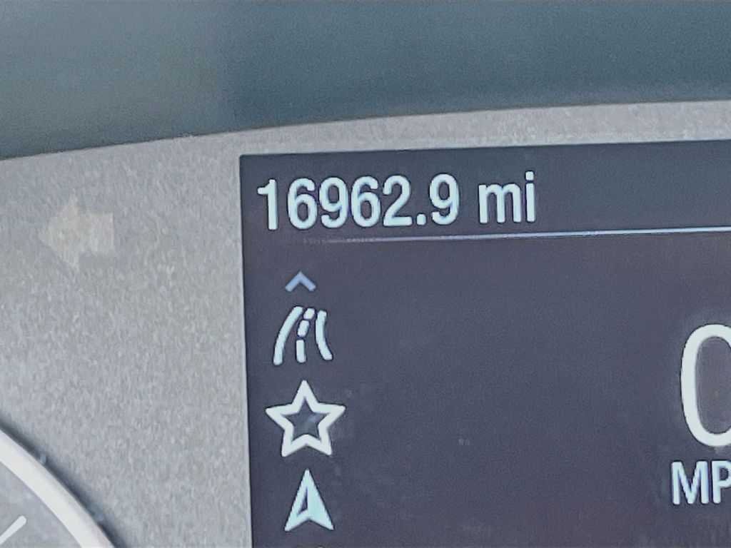Used 2021 White Ford Titanium image 12