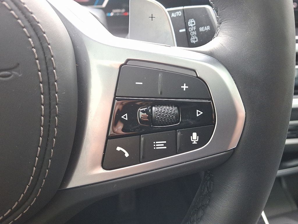 Thumbnail: 2025 BMW X5 - 23