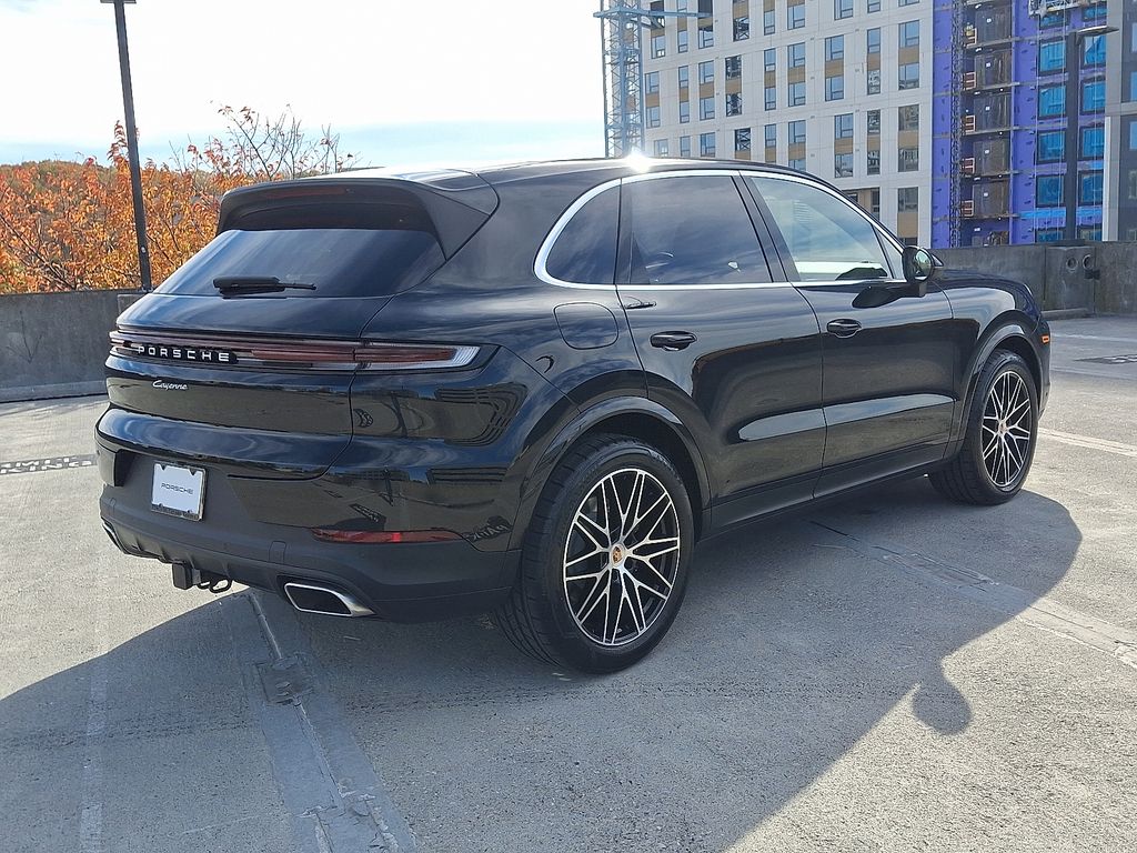 Thumbnail: 2026 Porsche Cayenne - 8