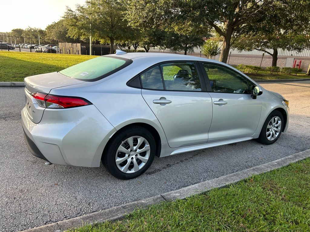 Thumbnail: 2023 Toyota Corolla - 5