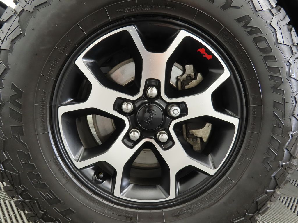 Thumbnail: 2021 Jeep Wrangler - 30