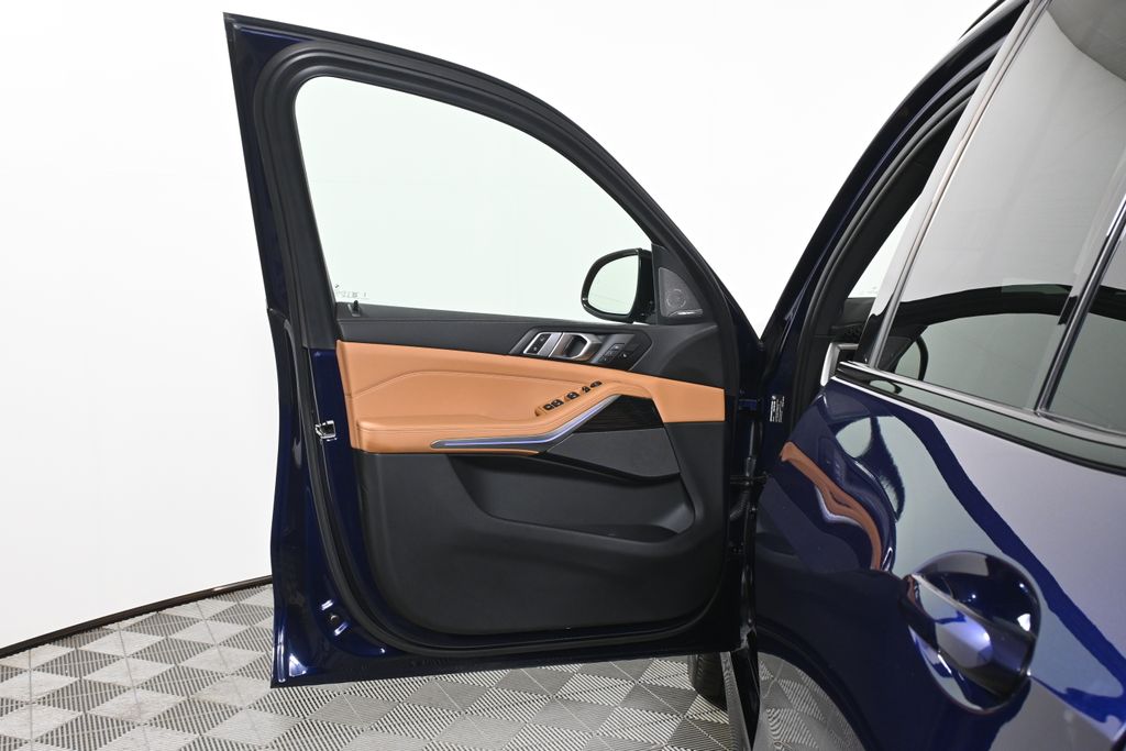 Thumbnail: 2026 BMW X5 - 23