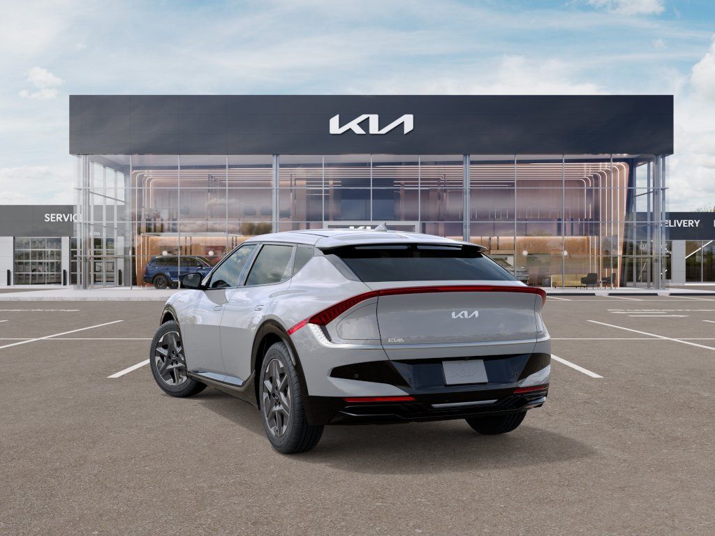 New 2026 Wolf Gray Kia Light image 3