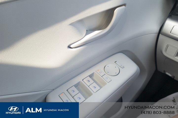 New 2026 White Hyundai SE image 28