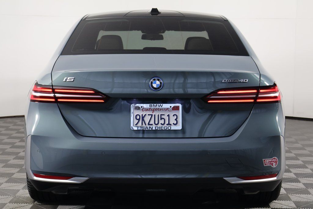 Thumbnail: 2024 BMW i5 - 5