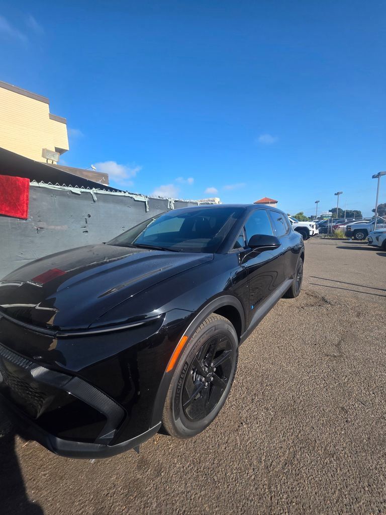 2026 Chevrolet Equinox EV 1LT eAWD's photo