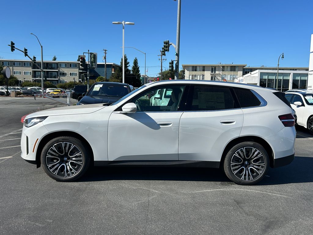 Thumbnail: 2026 BMW X3 - 2