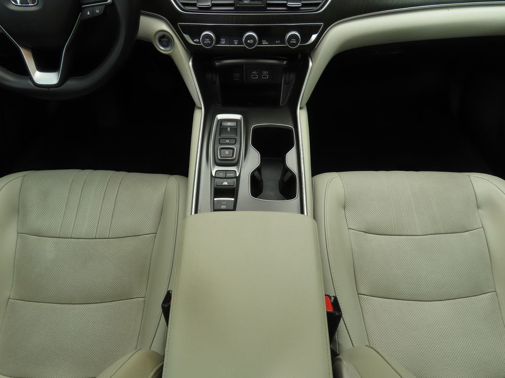 Thumbnail: 2021 Honda Accord - 16