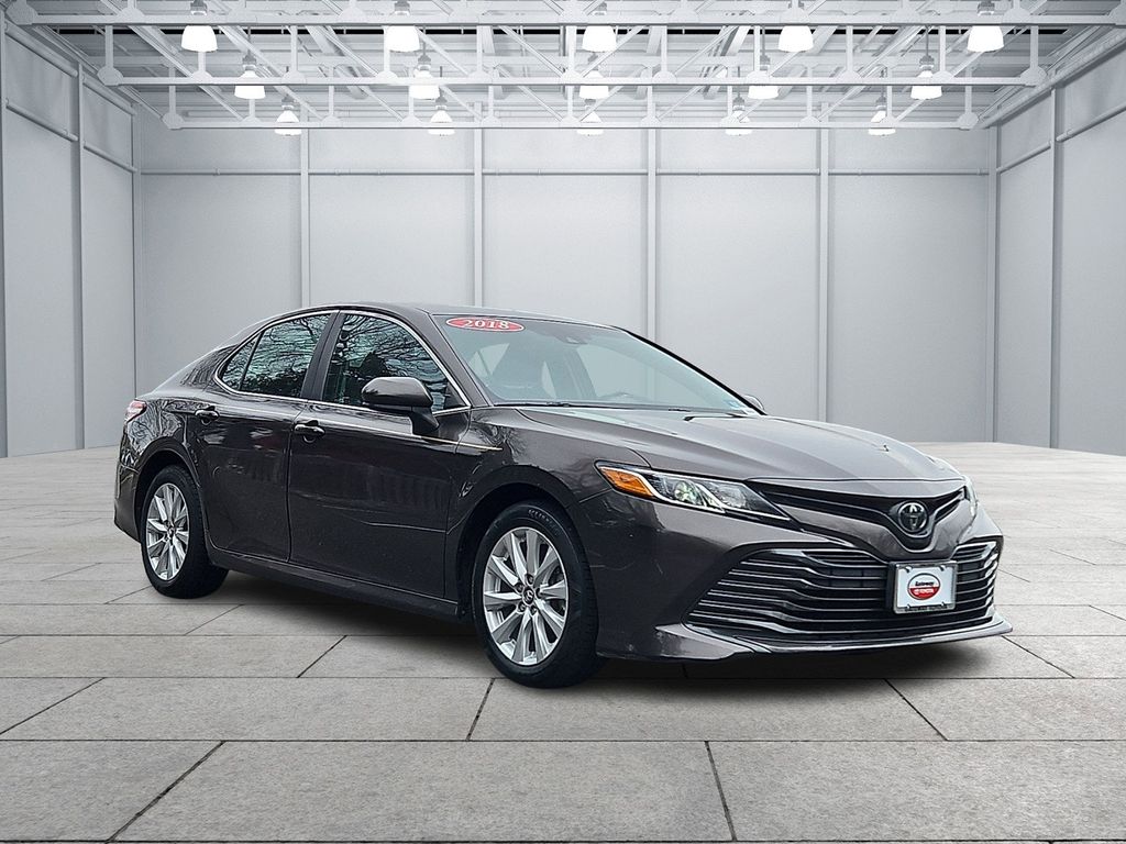 Thumbnail: 2018 Toyota Camry - 3