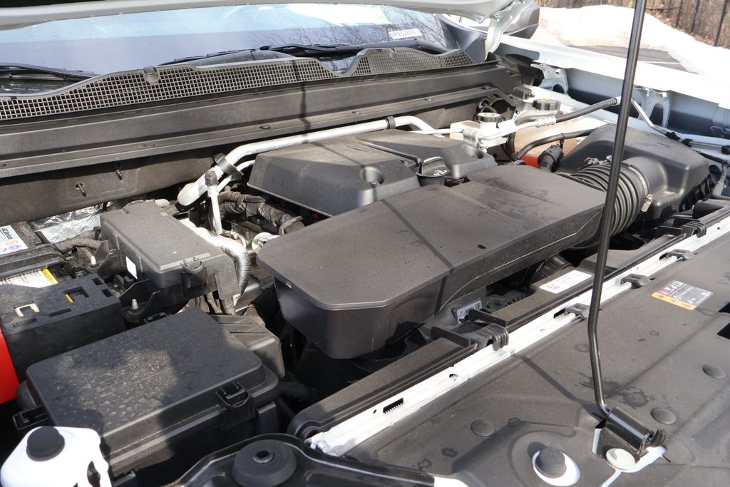 Thumbnail: 2024 Chevrolet Colorado - 17