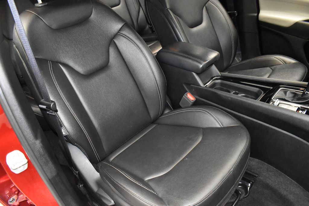 Thumbnail: 2025 Jeep Compass - 23