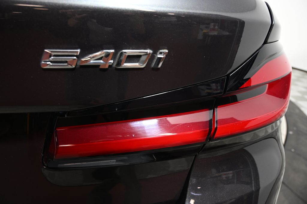 Thumbnail: 2022 BMW 5 Series - 11