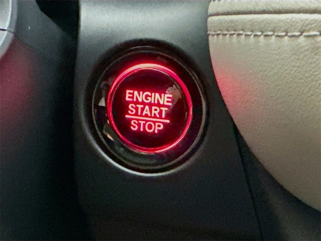 2025 Honda HR-V LX photo