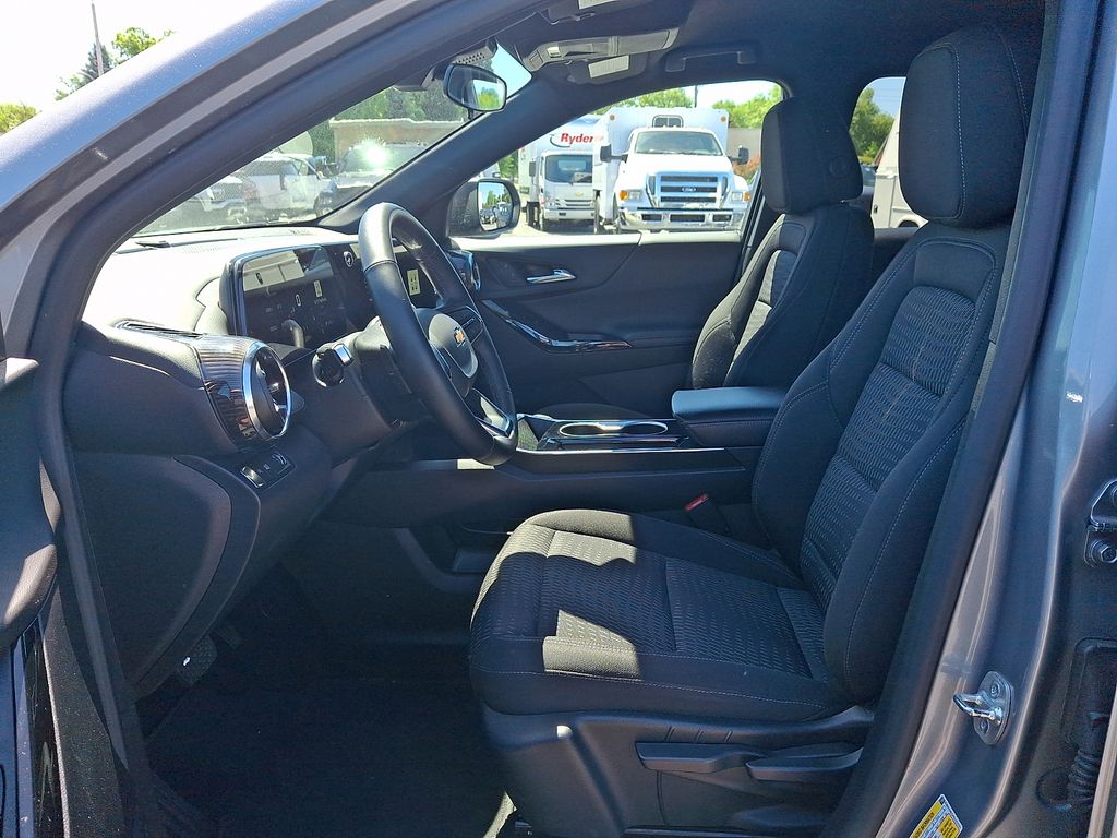 2025 Chevrolet Equinox LT Gray at Klick Lewis Buick Chevrolet