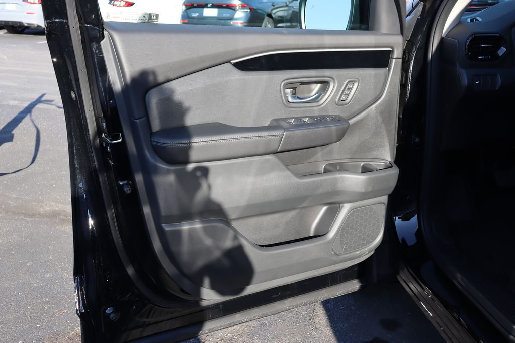 Thumbnail: 2026 Honda Passport - 27