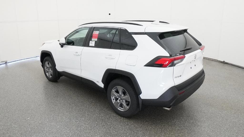 Thumbnail: 2025 Toyota RAV4 - 29