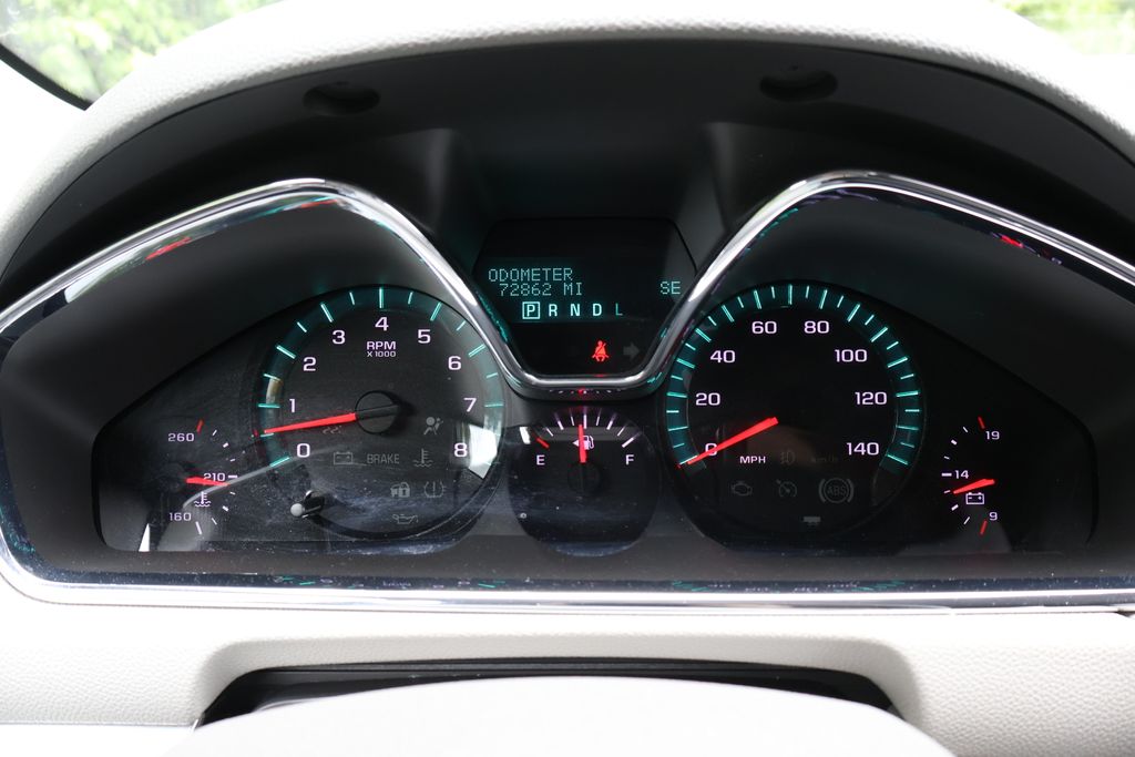 2013 Chevrolet Traverse LS 24