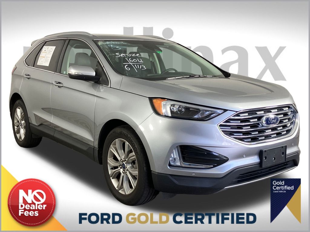 2022 Ford Edge Titanium's photo