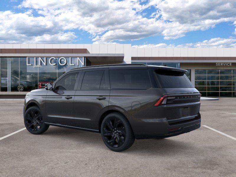 Thumbnail: 2026 Lincoln Navigator - 4