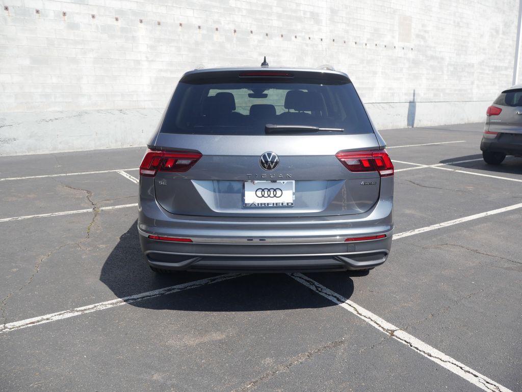 Thumbnail: 2023 Volkswagen Tiguan - 4