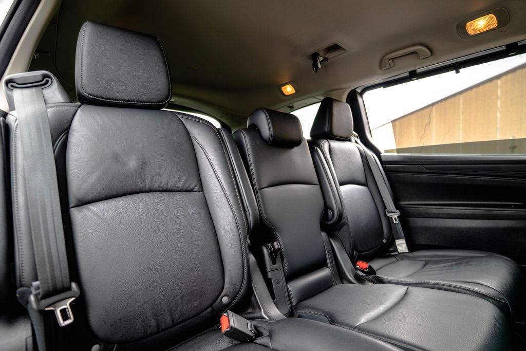 Used 2025 Honda Odyssey Van