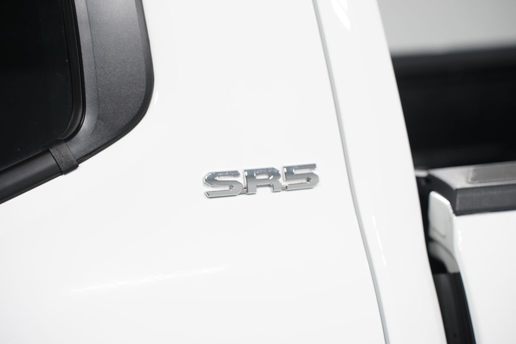 Thumbnail: 2024 Toyota Tacoma - 11