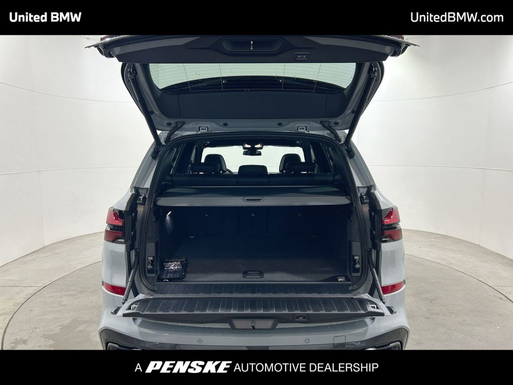 Thumbnail: 2026 BMW X5 - 22
