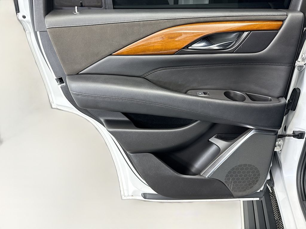 Thumbnail: 2016 Cadillac Escalade - 25