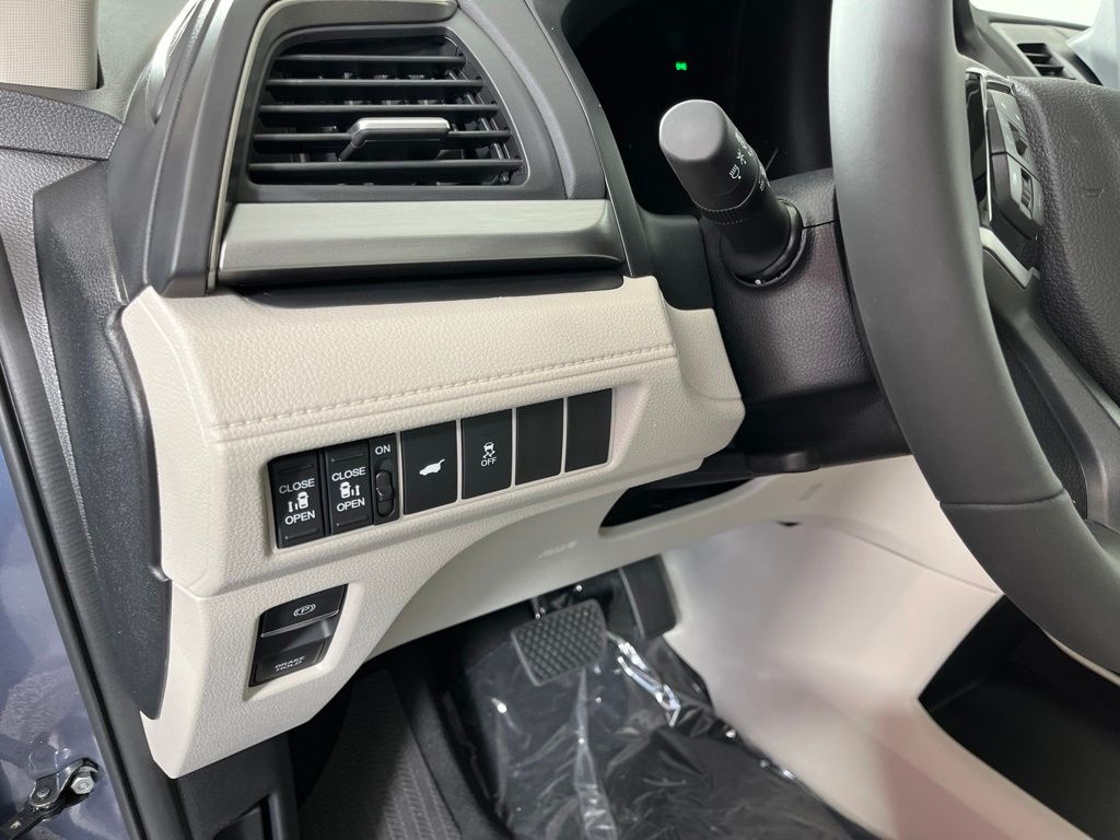 Thumbnail: 2026 Honda Odyssey - 27