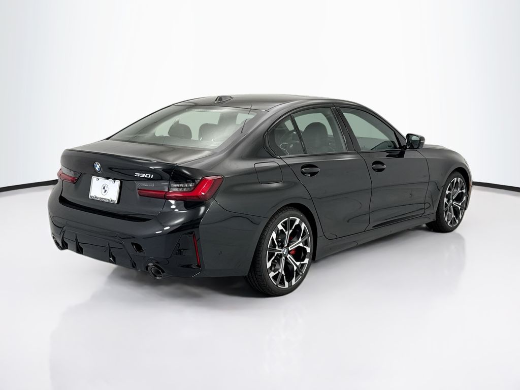 Thumbnail: 2026 BMW 3 Series - 5