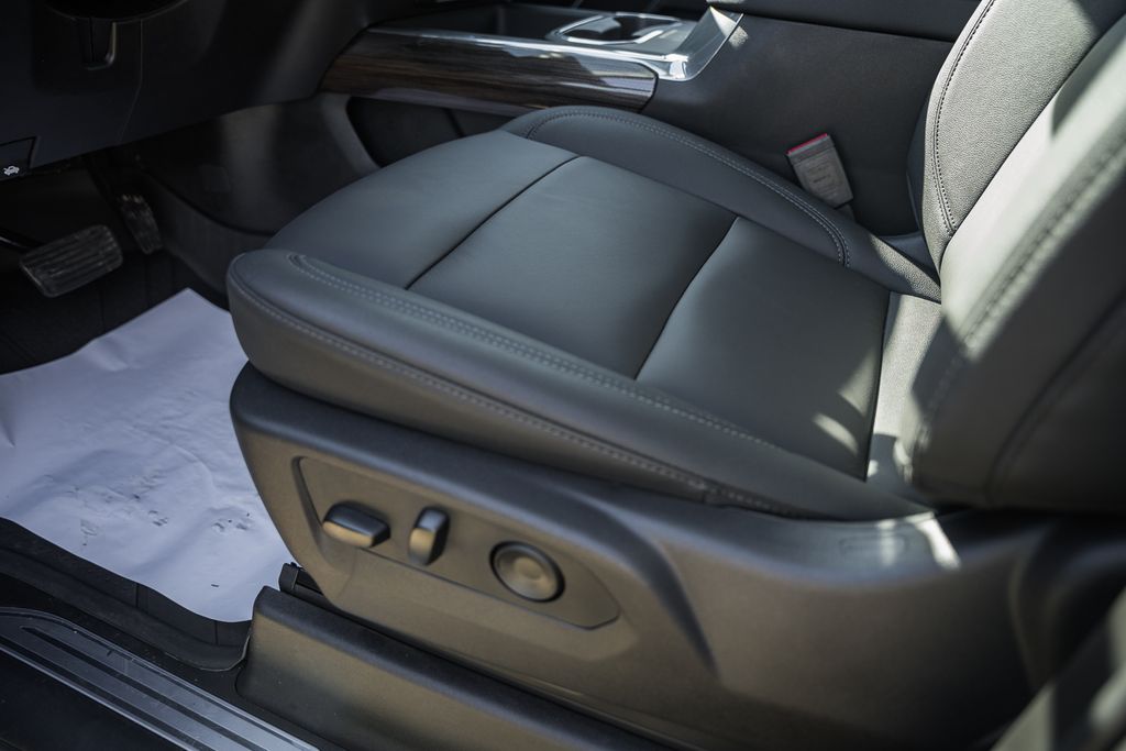 ChevroletSilverado 3500HD40