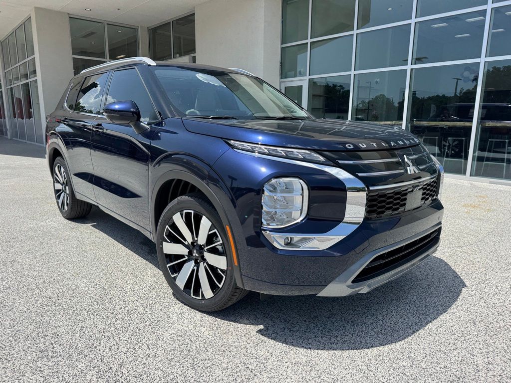 2025 Mitsubishi Outlander SEL photo 7