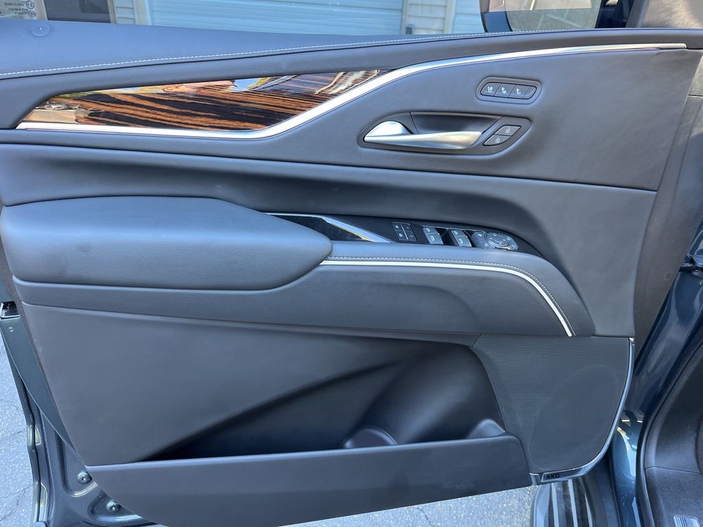 Thumbnail: 2022 Cadillac Escalade - 11