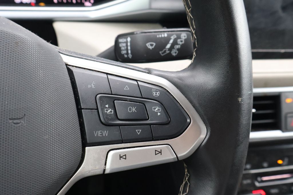 Thumbnail: 2025 Volkswagen Taos - 22