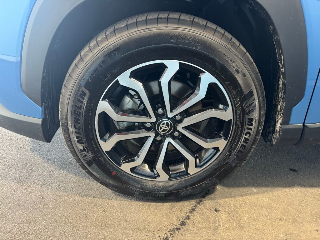 Thumbnail: 2026 Toyota Corolla Cross - 7