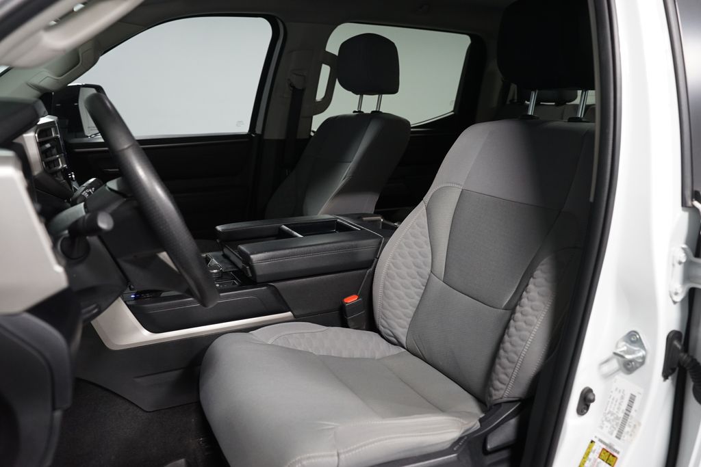 Thumbnail: 2024 Toyota Tundra - 28