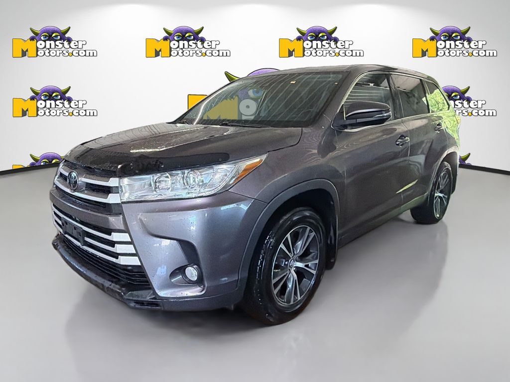 Gray 2019 Toyota Highlander LE AWD SUV / Crossover All-Wheel Drive 8-Speed Automatic
