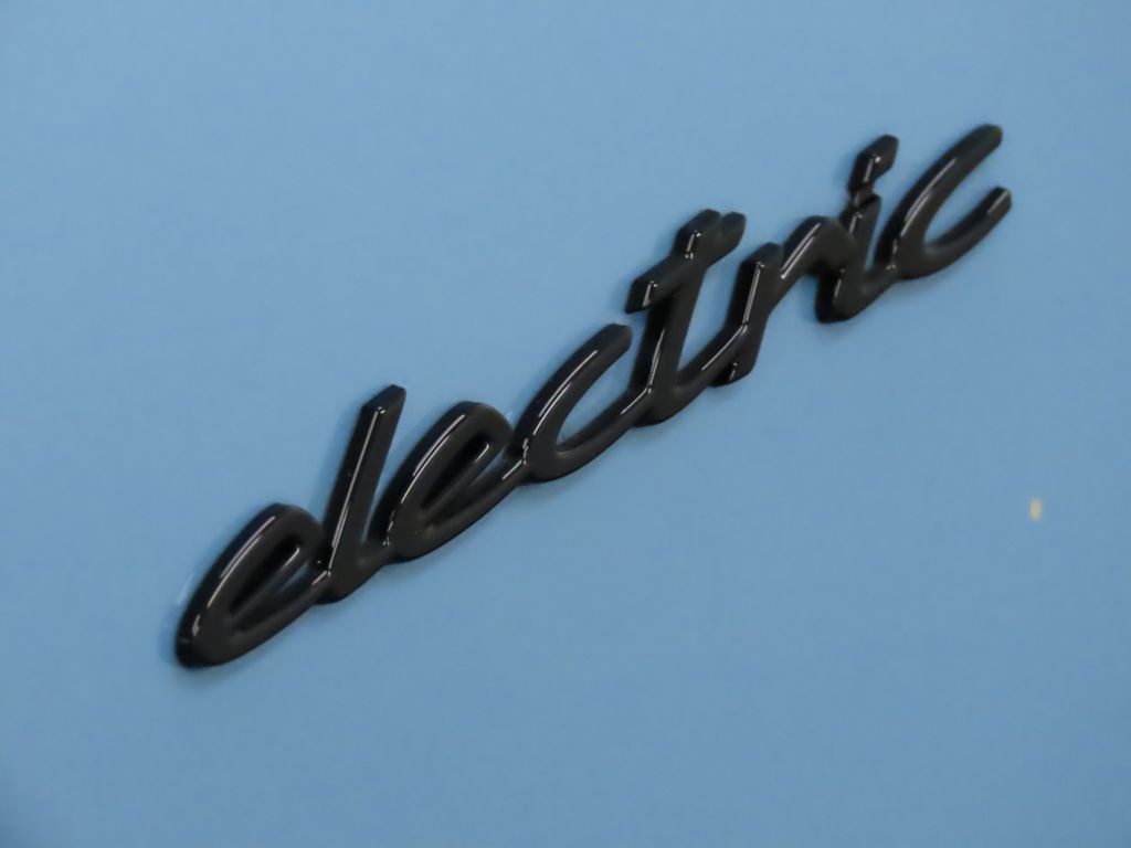 Thumbnail: 2024 Porsche Macan - 13