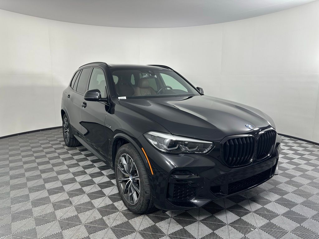 Thumbnail: 2023 BMW X5 - 3
