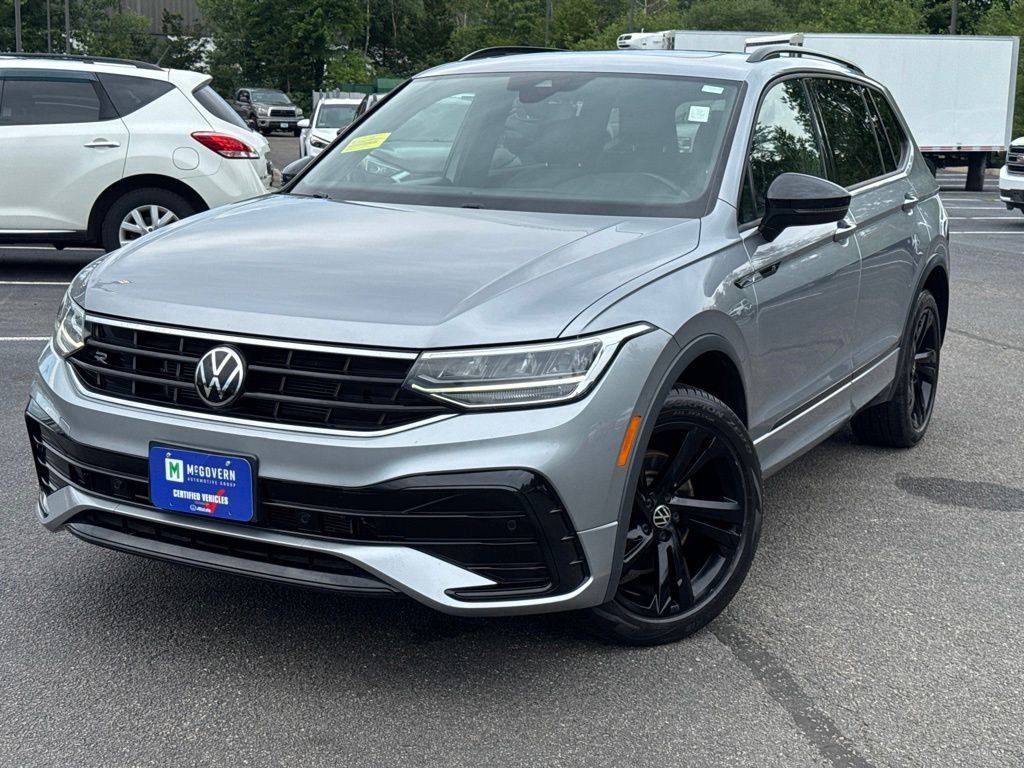 Silver 2023 Volkswagen Tiguan SUV / Crossover All-Wheel Drive 8-Speed Automatic