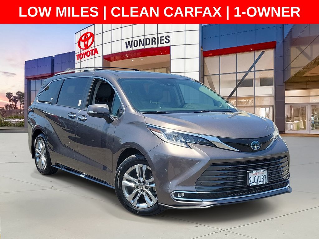 Predawn Gray Mica 2024 Toyota Sienna Minivan Front-Wheel Drive Continuously Variable Transmission