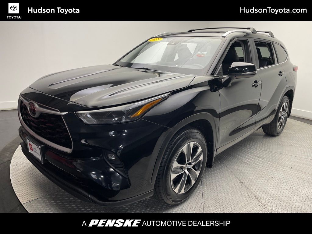 2023 Toyota Highlander XLE -
                Jersey City, NJ