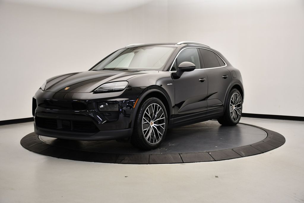 Thumbnail: 2025 Porsche Macan - 1