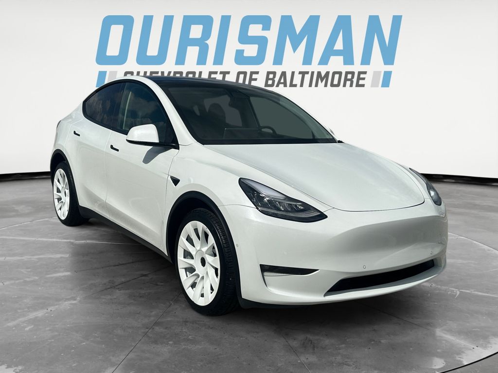 Pearl White Multi-Coat 2022 Tesla Model Y Long Range AWD SUV / Crossover All-Wheel Drive 1-Speed Automatic