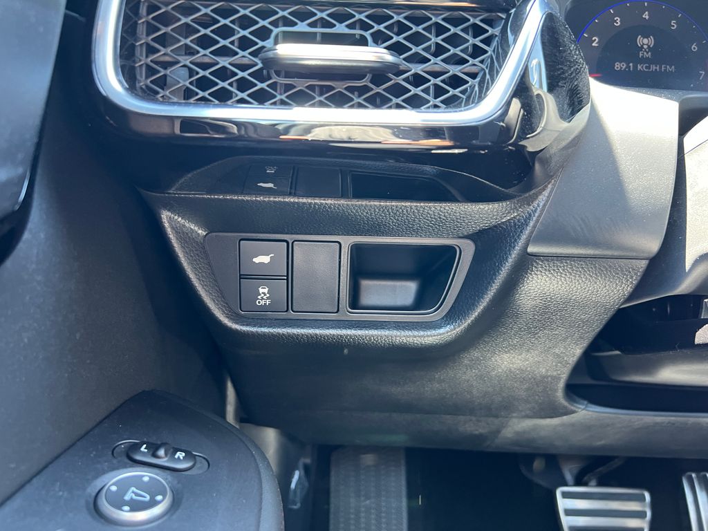 Thumbnail: 2025 Acura ADX - 16